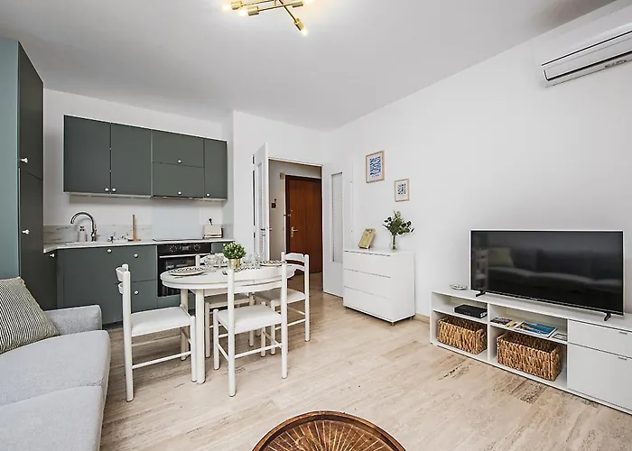 Colonel Hebert Deux Pieces Climatise Apartamento Menton