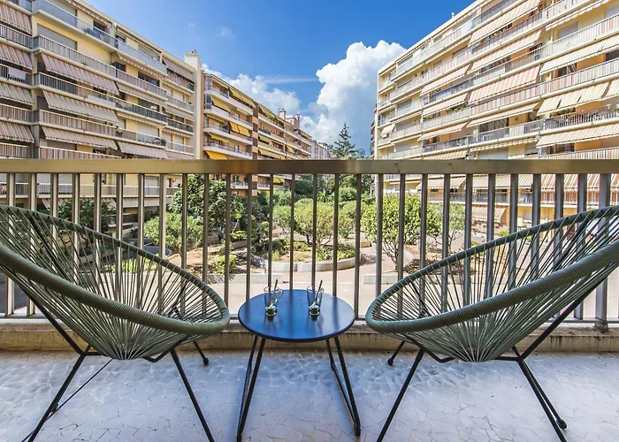 Apartment Colonel Hebert Deux Pieces Climatise *